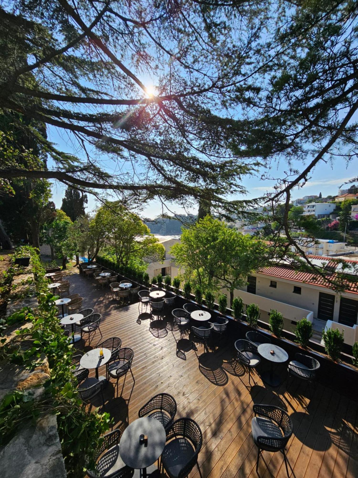 The New Hotel Mediteran - Villa Edition Ulcinj Extérieur photo