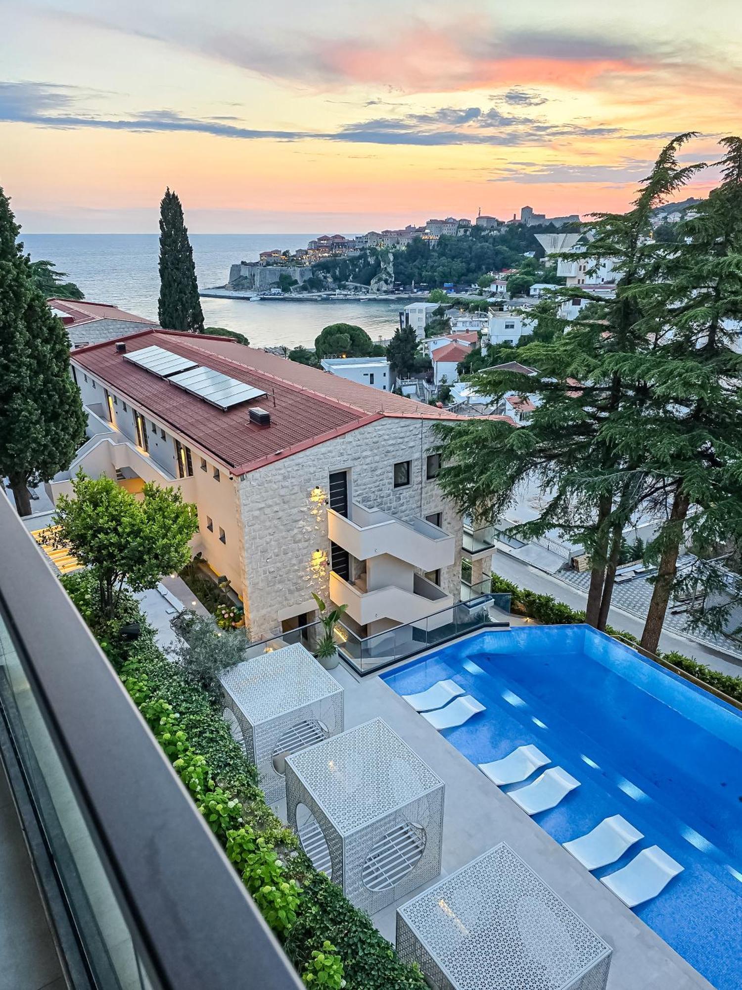 The New Hotel Mediteran - Villa Edition Ulcinj Extérieur photo